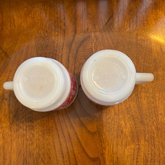 Vintage Fire King Apple Motif Mugs Set/2 - Picture 3 of 11